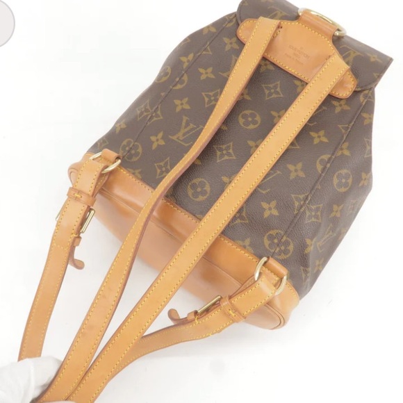 SOLD🚫Louis Vuitton Monogram Montsouris MM Back Pack Bag - Picture 11 of 16